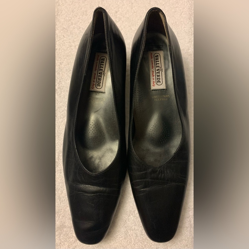 VALLEVERDE Vintage Italian Black Leather Low Heel Pump For Women Size 9.5 - Picture 3 of 6